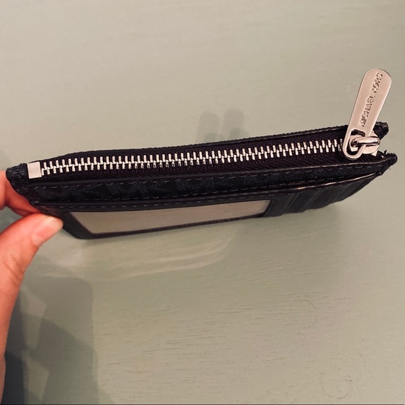 Michael Kors - Picture 3 of 3